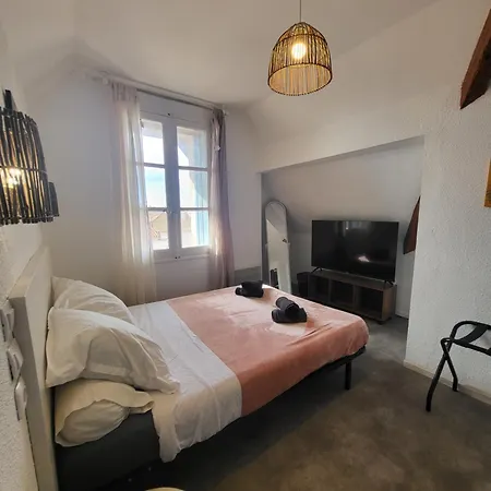 Le Hotel 2*