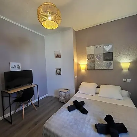 Le Hotel